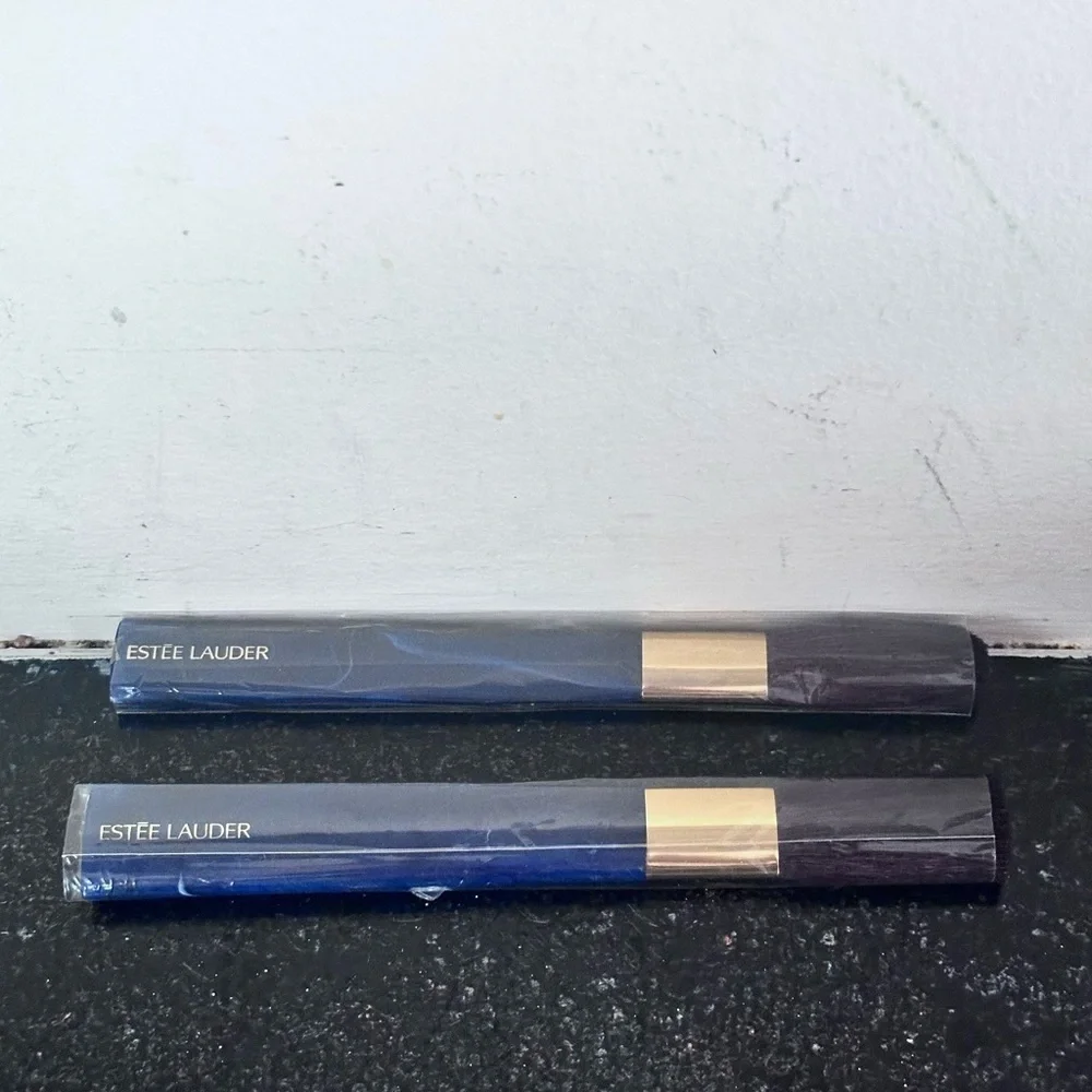 Estee Lauder two estée